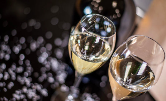 Due coppe di spumante dolce brut di Cantina Margiotta